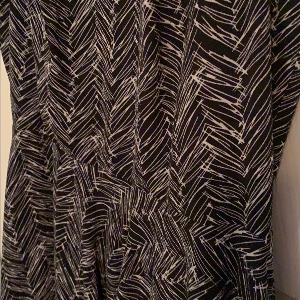 Black Short Dress - Picture 3 of 4